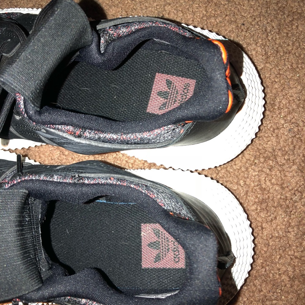 Adidas - Picture 5 of 6